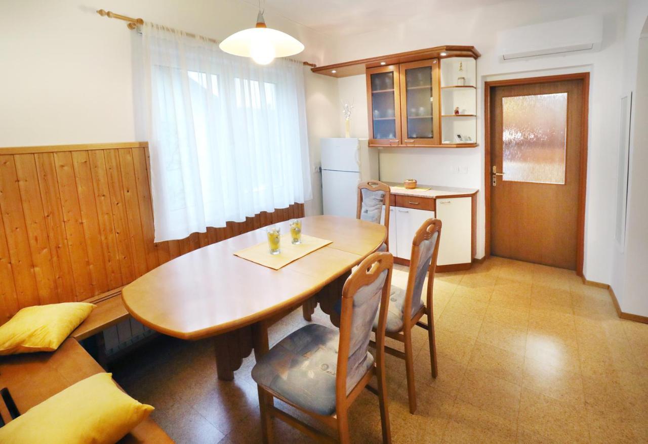Apartma Vila Zigmund Cerknica Kültér fotó