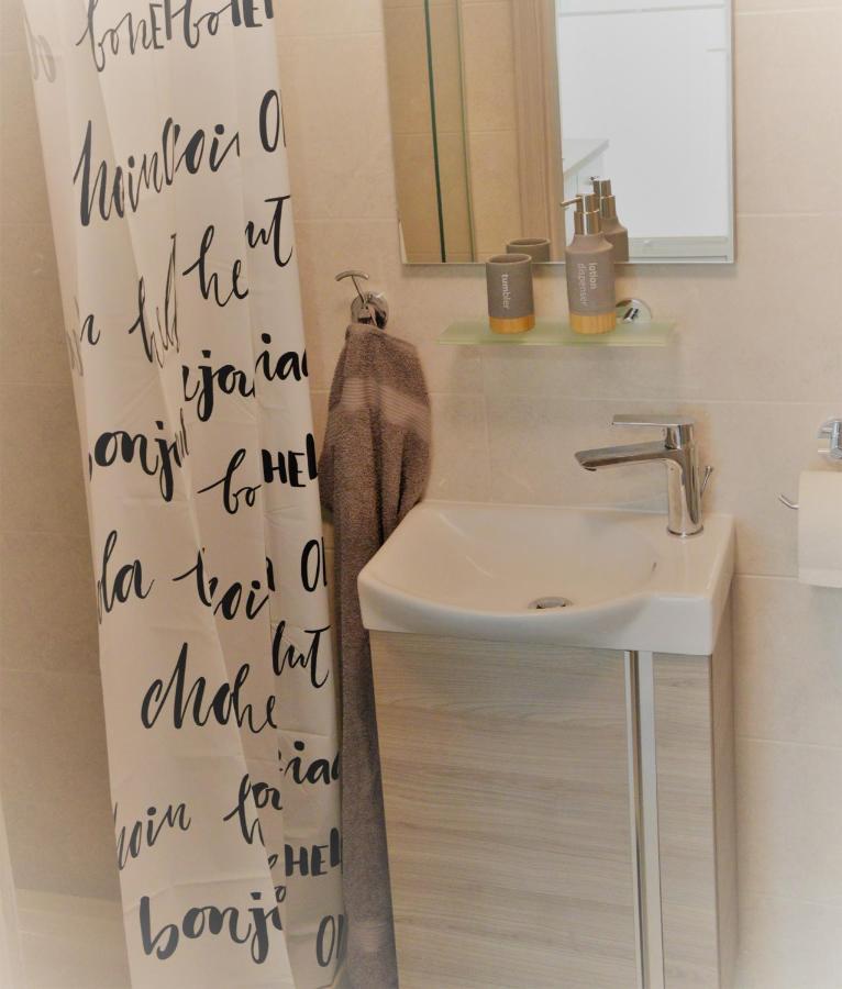 Apartma Vila Zigmund Cerknica Kültér fotó