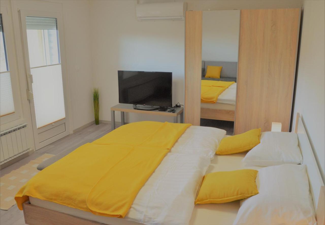 Apartma Vila Zigmund Cerknica Kültér fotó